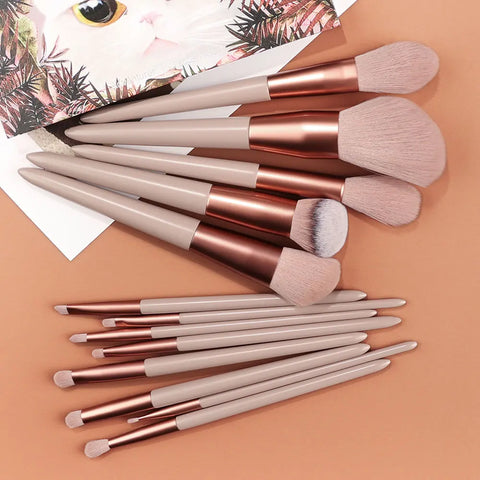 Makeup Brushes Soft and fluffy Concealer